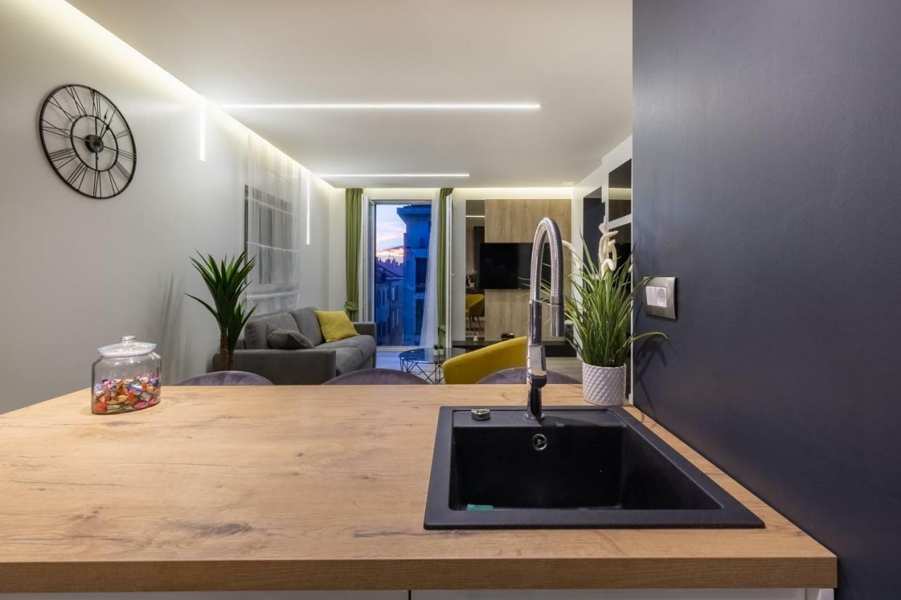 Apartment Downtown Marcius Luxury With Jacuzzi & Sauna Zadar