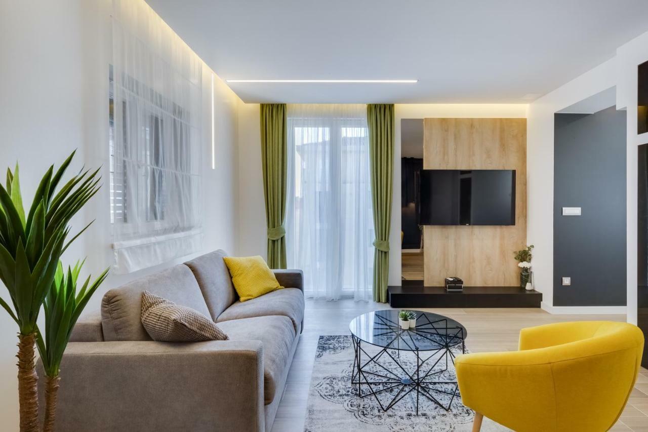 Downtown Marcius Luxury With Jacuzzi & Sauna Apartment